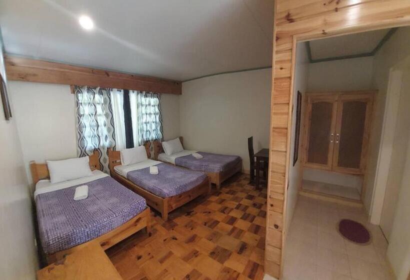 Номер Стандарт Трехместный, Rusty Nail Inn And Cafe