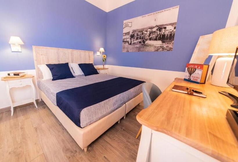 غرفة قياسية, Demithos Rooms