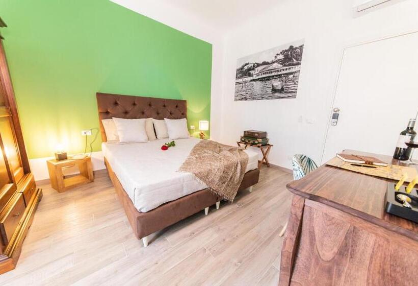 غرفة قياسية مزوَّدة بشُرفة, Demithos Rooms