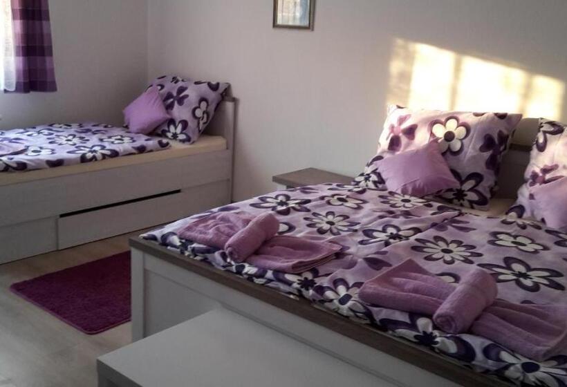 ファミリールーム, Ubytování Lila