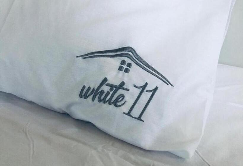 استودیوی استاندارد, White 11