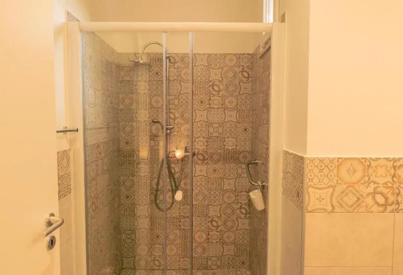 スーペリアールーム, Arome B&b