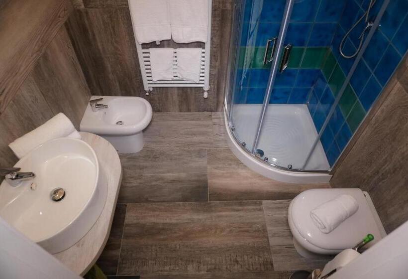 اتاق استاندارد با بالکن, Aleandre