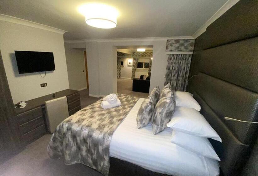 غرفة عائلية, The Diamond Inn