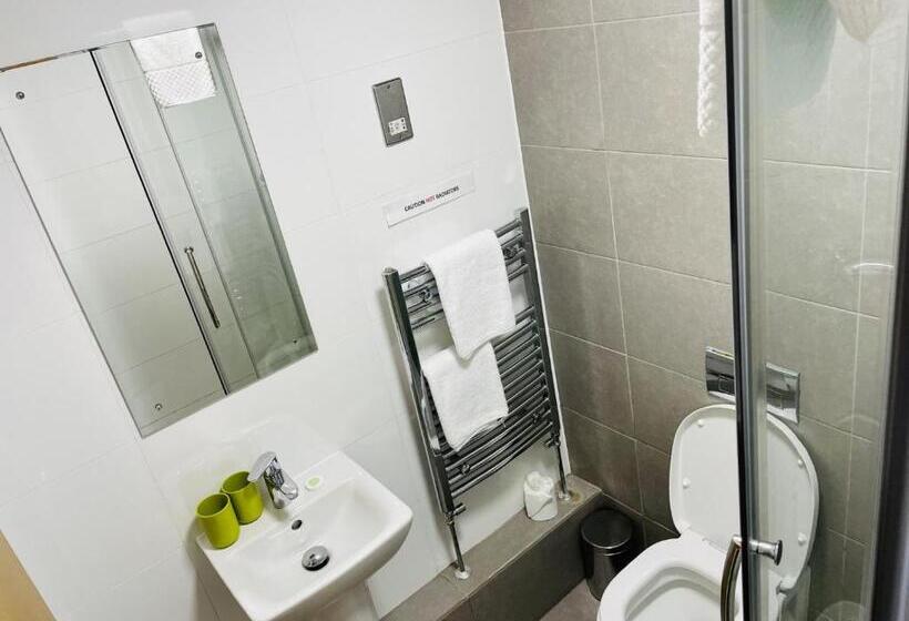 غرفة قياسية, The Diamond Inn