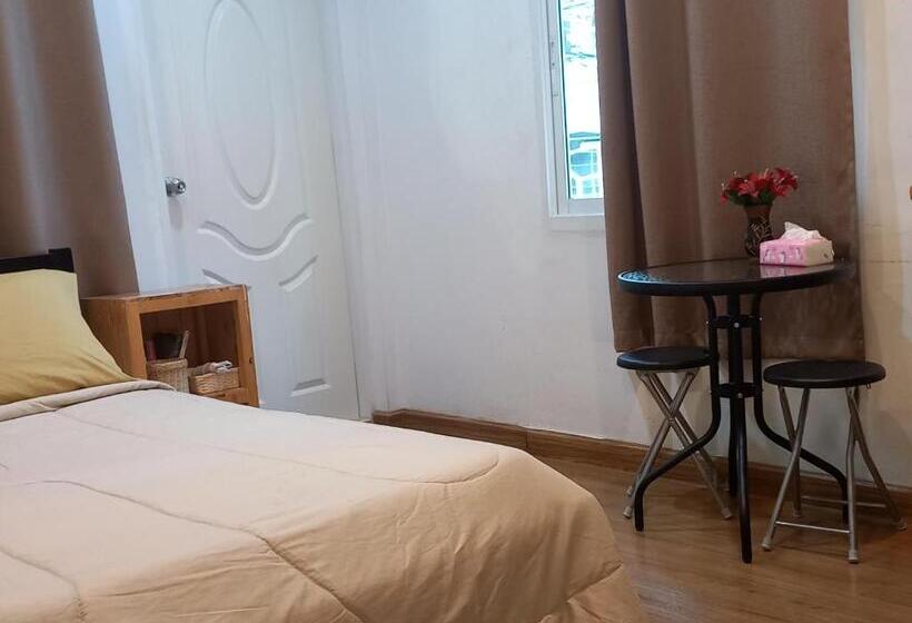 Quarto Deluxe Cama King, Happy Hostel