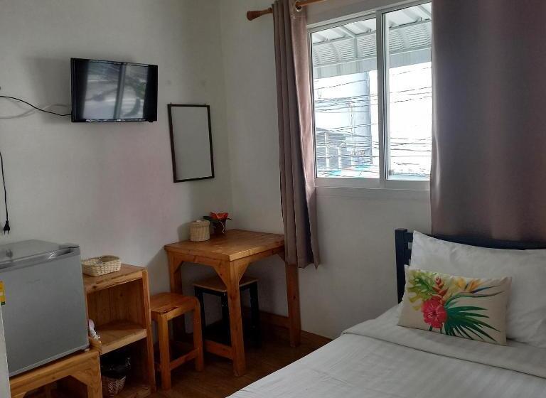 Quarto Deluxe, Happy Hostel