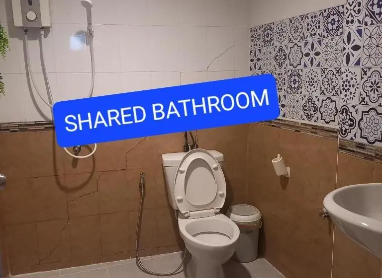 اتاق استاندارد, Happy Hostel