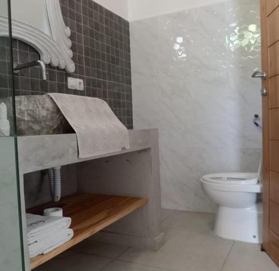 Студия Стандарт, Triple 8 Suites