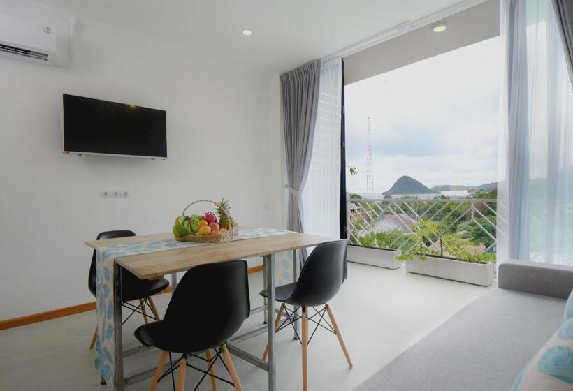 Студия Стандарт, Triple 8 Suites