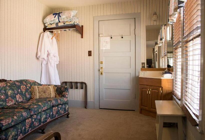 جناح ديلوكس سرير كينج, Wildflower Bed And Breakfast