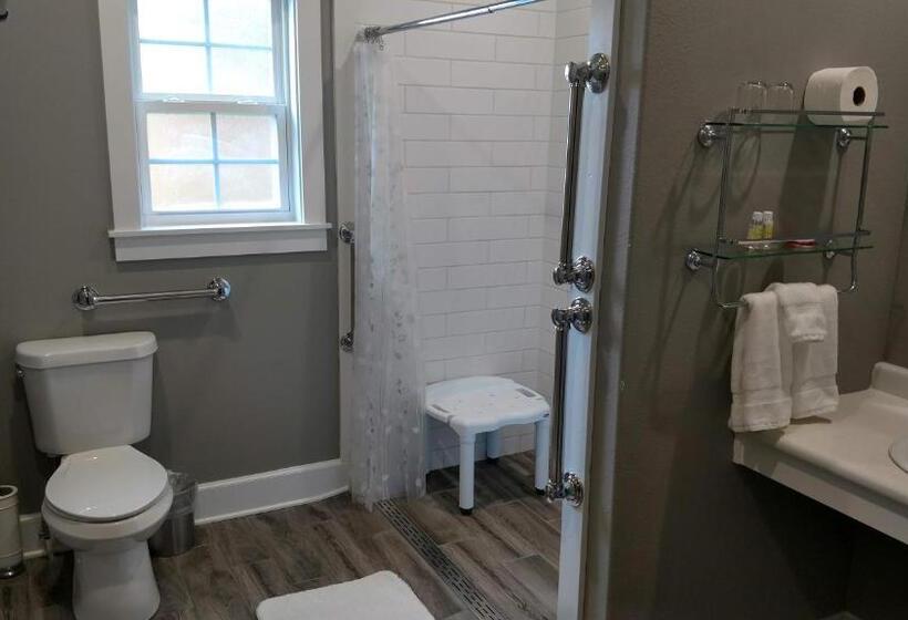 غرفة بريميوم رباعية, Wildflower Bed And Breakfast