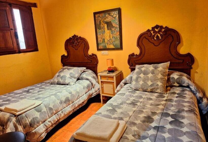 Семейный Номер, Apartahotel Portal De Leon