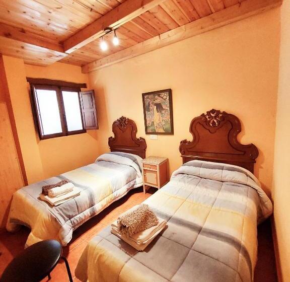 Номер Стандарт Трехместный, Apartahotel Portal De Leon