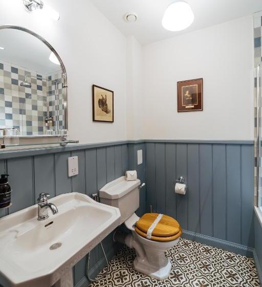 Полулюкс Кровать Кинг, Rokeby Manor