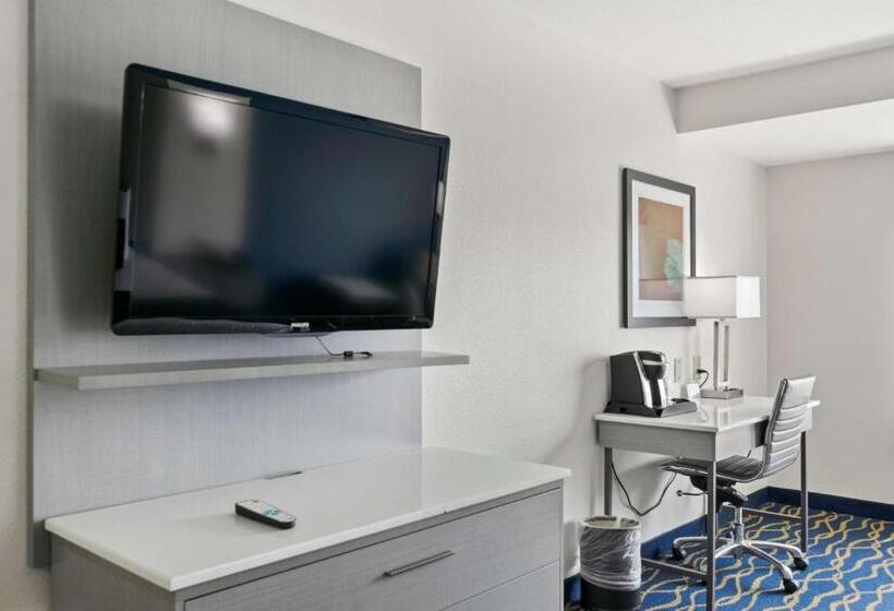 غرفة قياسية سرير كينج, Best Western Plus Lake Lanier Gainesville Hotel & Suites