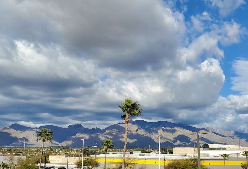 스위트, Comfort Suites At Tucson Mall