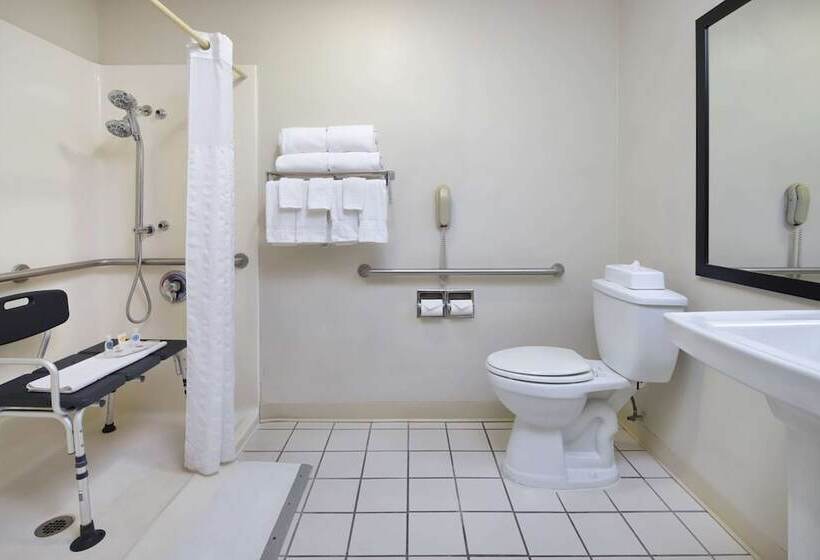 سوئیت برای معلولان, Comfort Suites At Tucson Mall