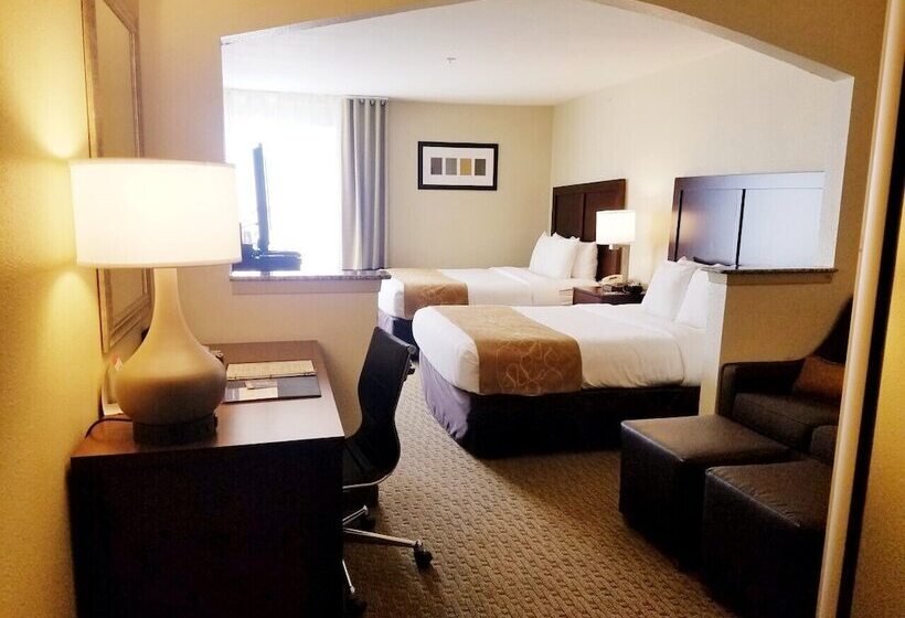 Люкс, Quality Suites Irving Las Colinas