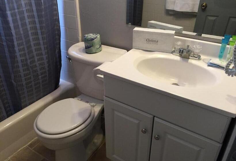 ファミリールーム, Coronado Inn