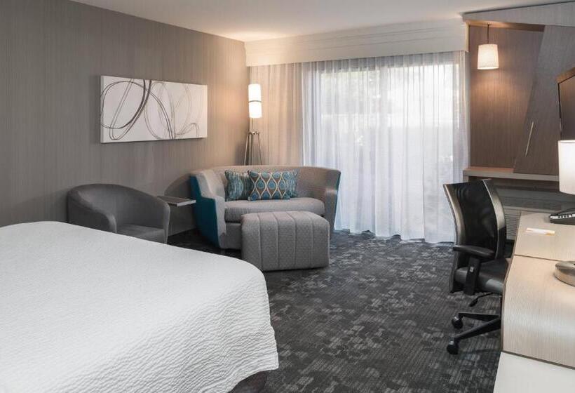 스탠다드 룸 킹사이즈 침대, Courtyard By Marriott Vacaville