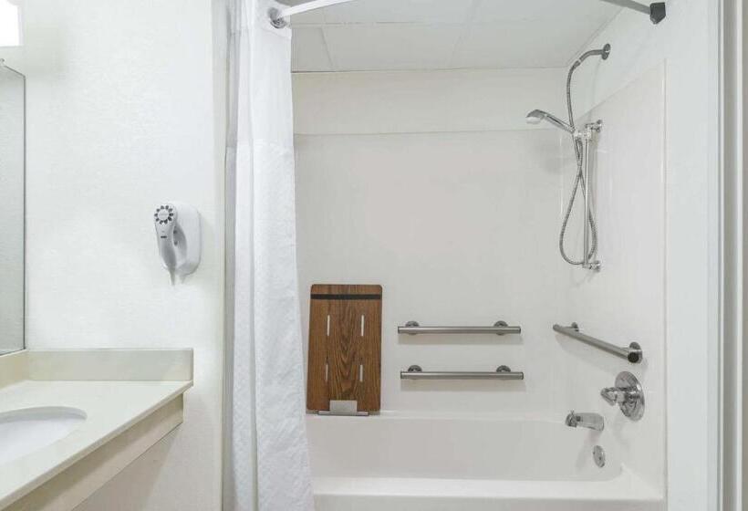 스탠다드 룸 킹사이즈 침대, Days Inn By Wyndham Norton