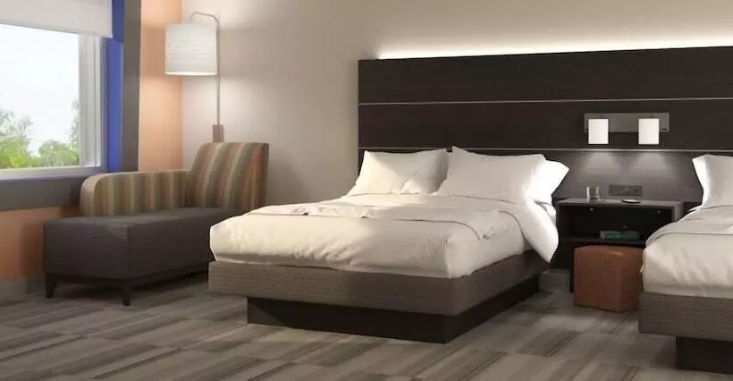 スタンダードルーム, Holiday Inn Express   Canton, An Ihg