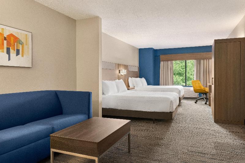 מיטת קינג בסוויטה, Lift Bridge Lodge, Ascend Hotel Collection