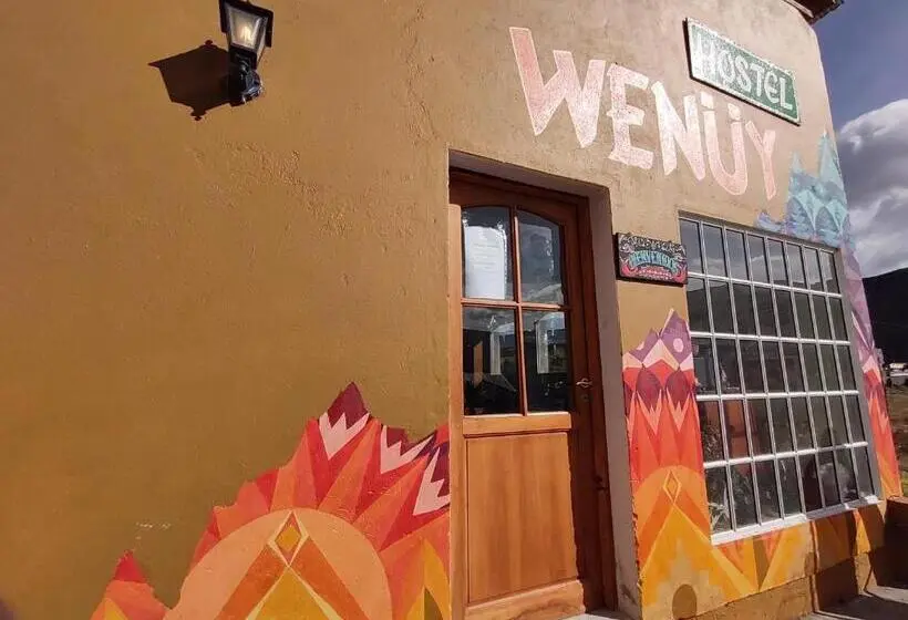 ルームシェアのワンベッド, Hostel Wenuy