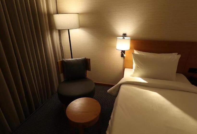 غرفة سوبيريور, The Vern At Blvd