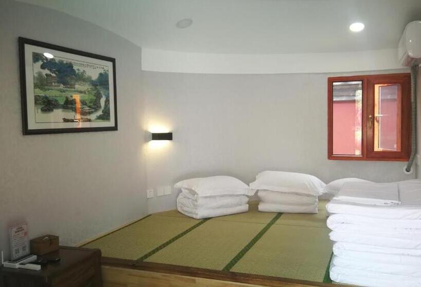 חדר סטנדרט, Chengde Kai Ren Hua Fu Jiu Dian