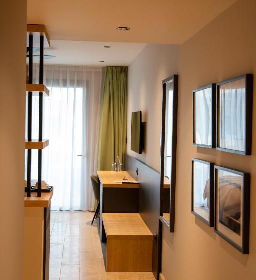 スタンダードルーム, Magdala