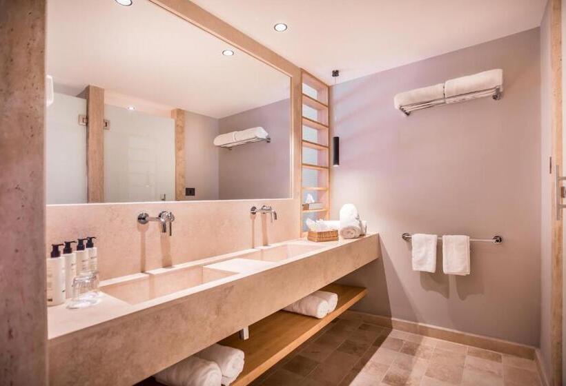 スーペリアールーム, Magdala