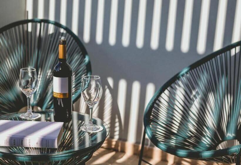 スーペリアールーム, Magdala