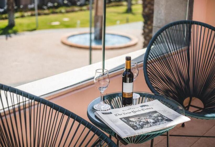 スーペリアールーム, Magdala