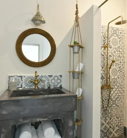 اتاق استاندارد, Kaz'alala Hosted B&b