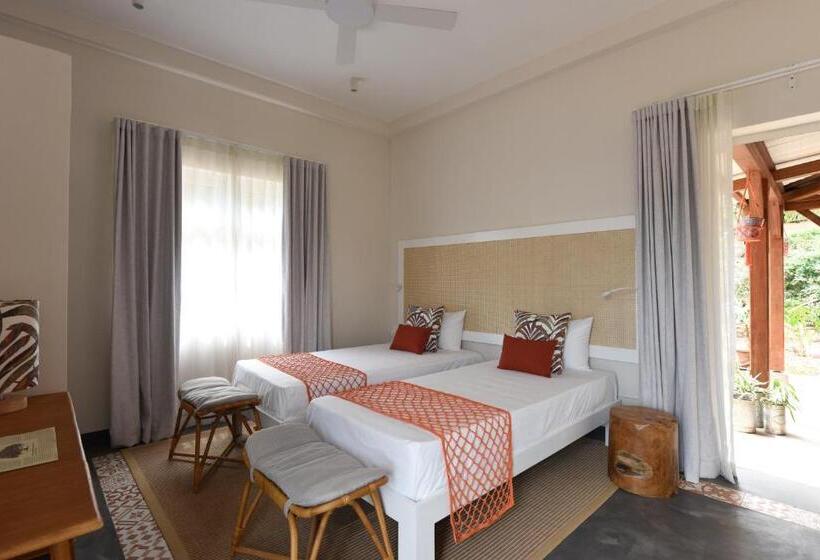 اتاق استاندارد, Kaz'alala Hosted B&b