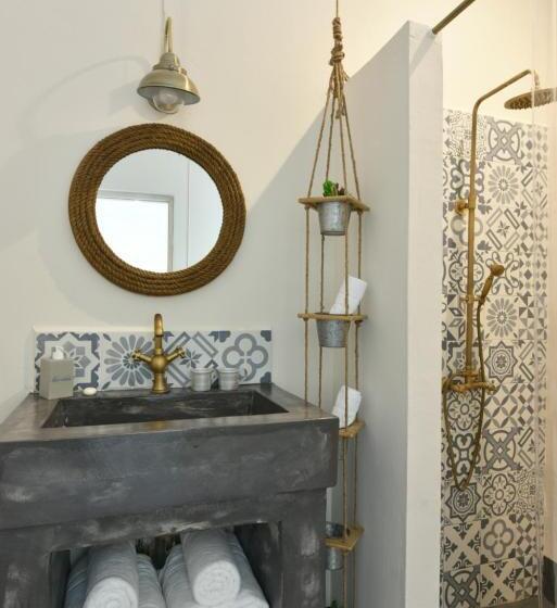 اتاق استاندارد سه نفره, Kaz'alala Hosted B&b