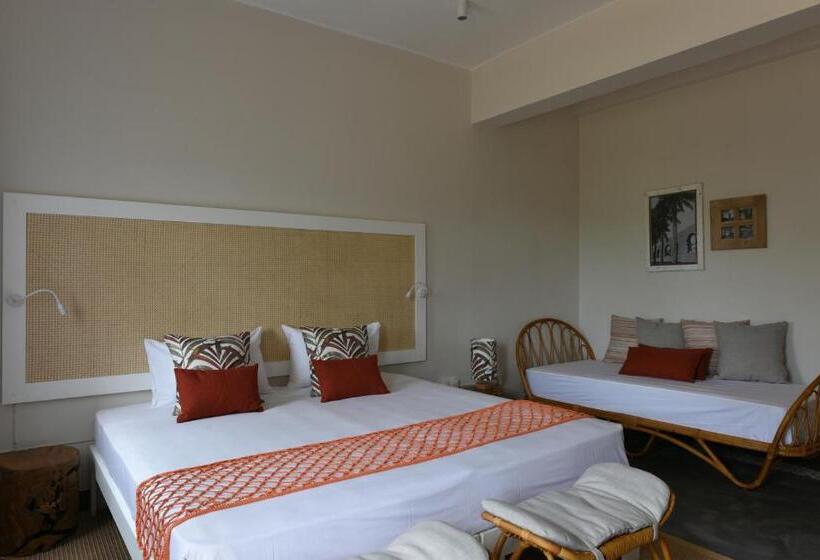 اتاق استاندارد سه نفره, Kaz'alala Hosted B&b