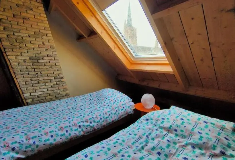 Sviitti 2 Makuuhuonetta, B&b Het Voorhuis
