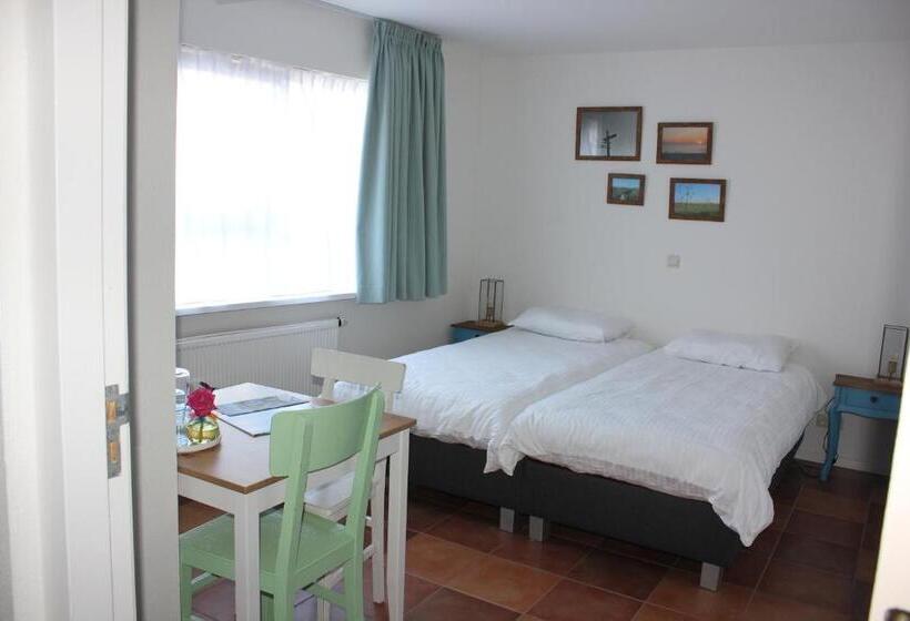 غرفه قياسيه سريرين مزدوجين, Bluesheep Texel