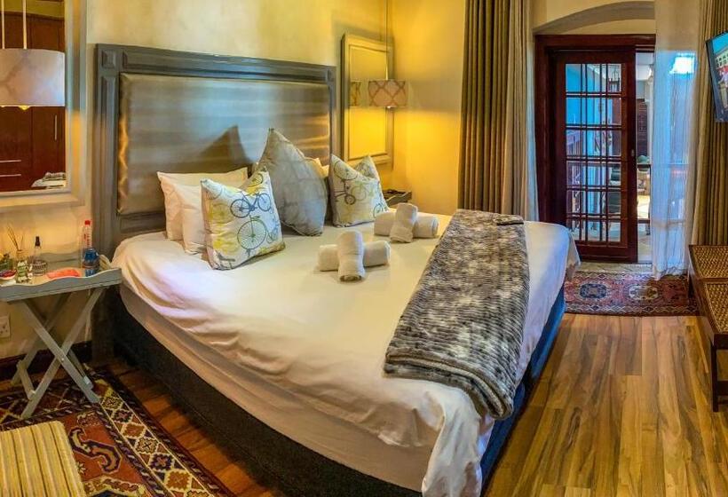 キングサイズベッドのデラックスルーム, Spacube Luxury Suites And Spa