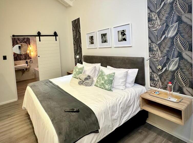 デラックススタジオ, Spacube Luxury Suites And Spa