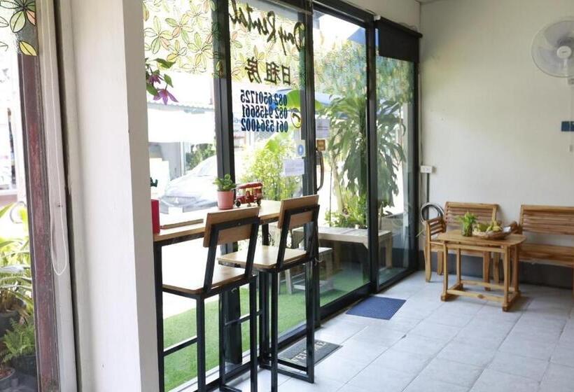 Quarto Triplo Estandar, Banana Hostel Donmuang