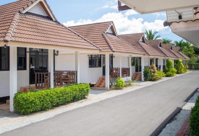 Standard 3 Pers. Værelse, หาดทรายขาวรีสอร์ท