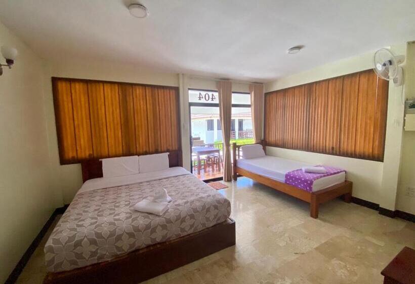 Standard 3 Pers. Værelse, หาดทรายขาวรีสอร์ท