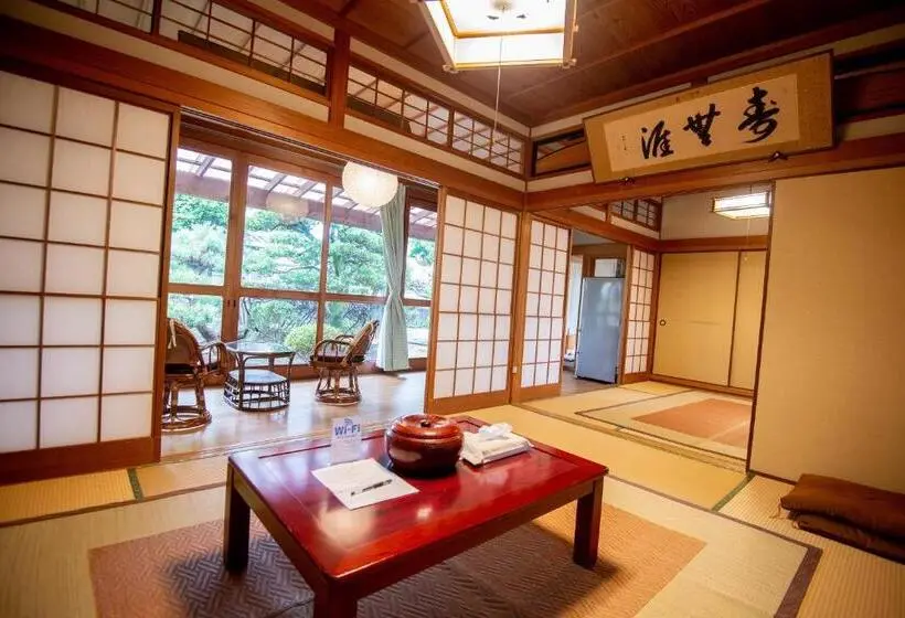 ファミリールーム, Guest House Wagaranchi Kai