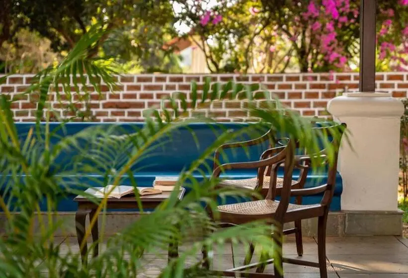 インサイドデラックスルーム, The Postcard Cuelim, Goa