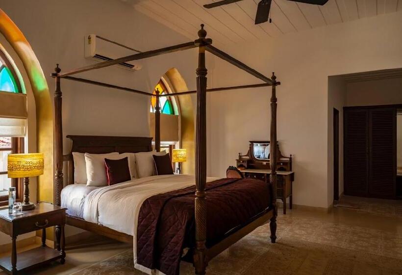 Quarto Estandar, The Postcard Cuelim, Goa
