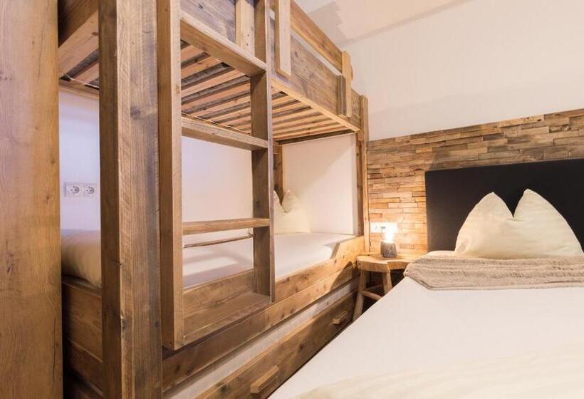 דירת שלושה חדרים, Aparthotel Herzblick Gmbh